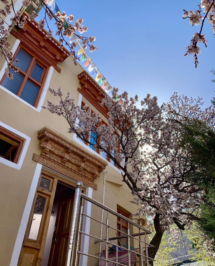 Gaywoo Guest House Лех Екстер'єр фото